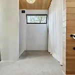 Architect-designed Summer House In Holloselund 펜션 *
